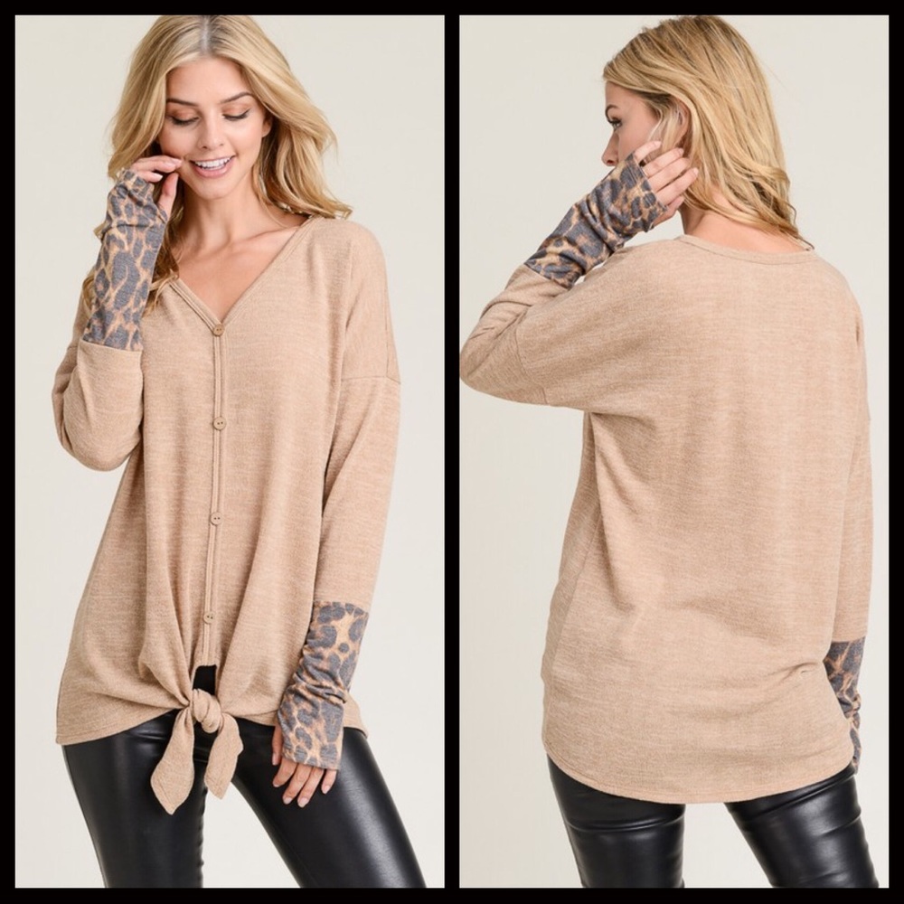 FINAL SALE‼️ Leopard Contrast Tie Top - Picture 2 of 4